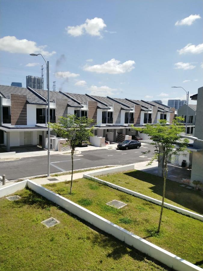 Pinevalley Homestay Putrajaya Presint 12 מראה חיצוני תמונה