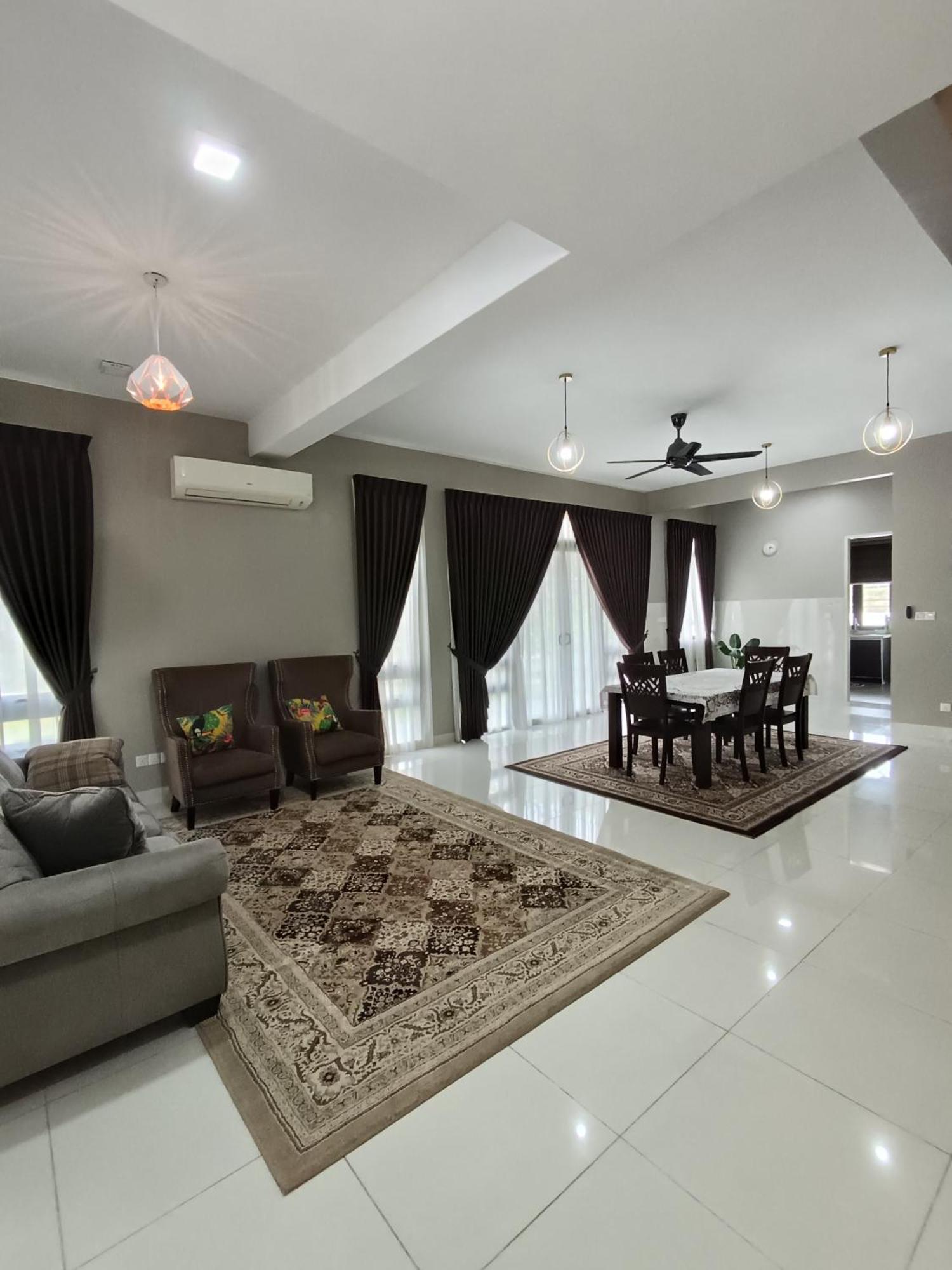 Pinevalley Homestay Putrajaya Presint 12 מראה חיצוני תמונה
